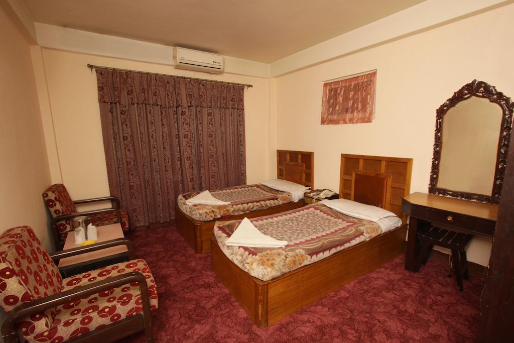 Hotel Kamal Катманду Экстерьер фото