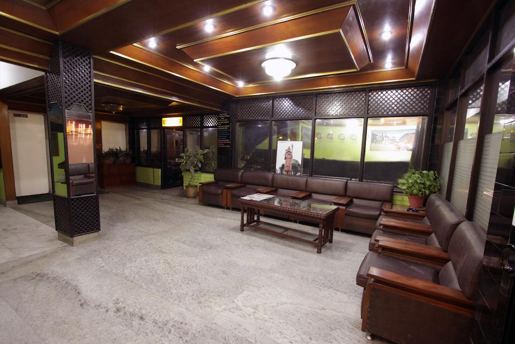 Hotel Kamal Катманду Экстерьер фото