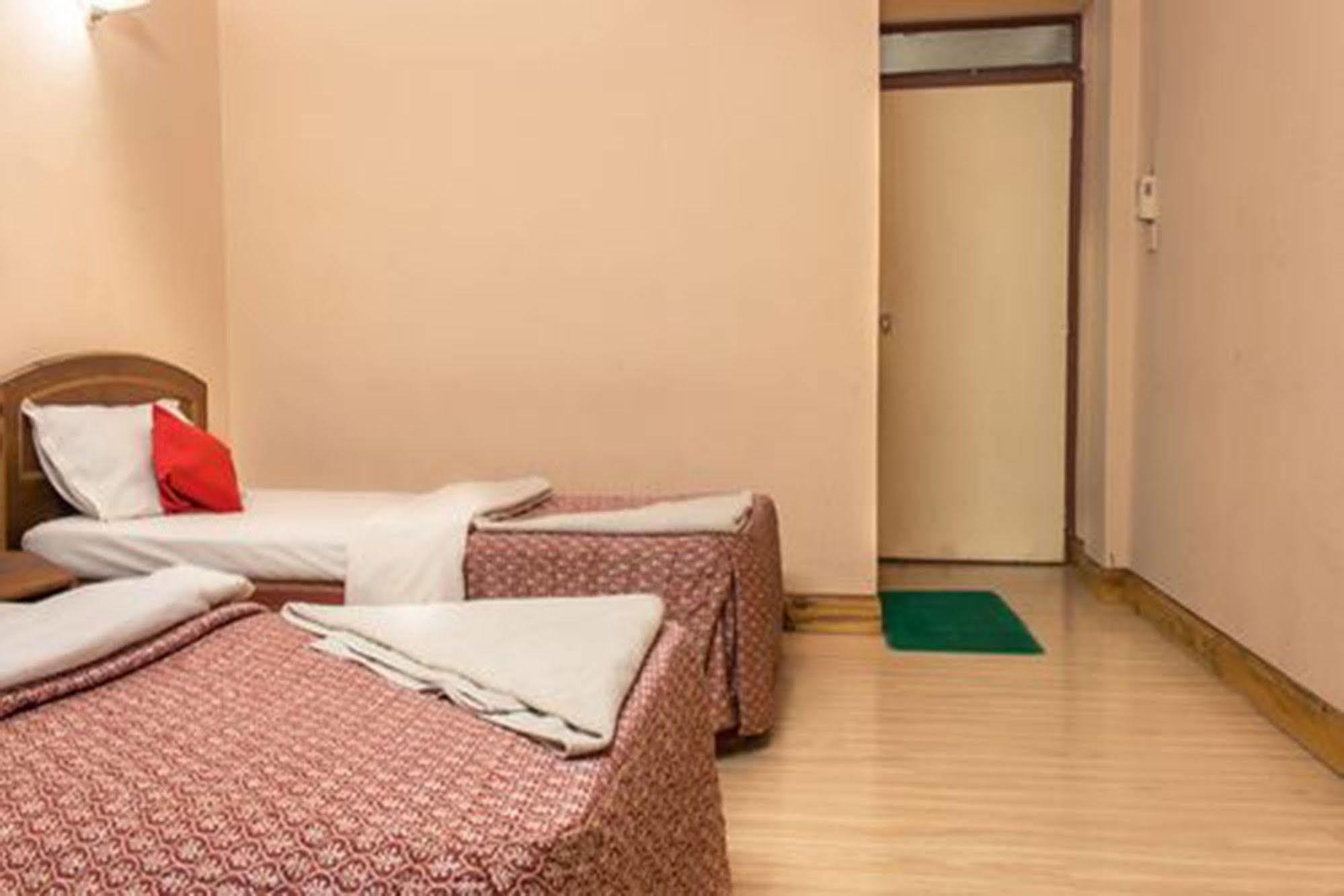 Hotel Kamal Катманду Экстерьер фото