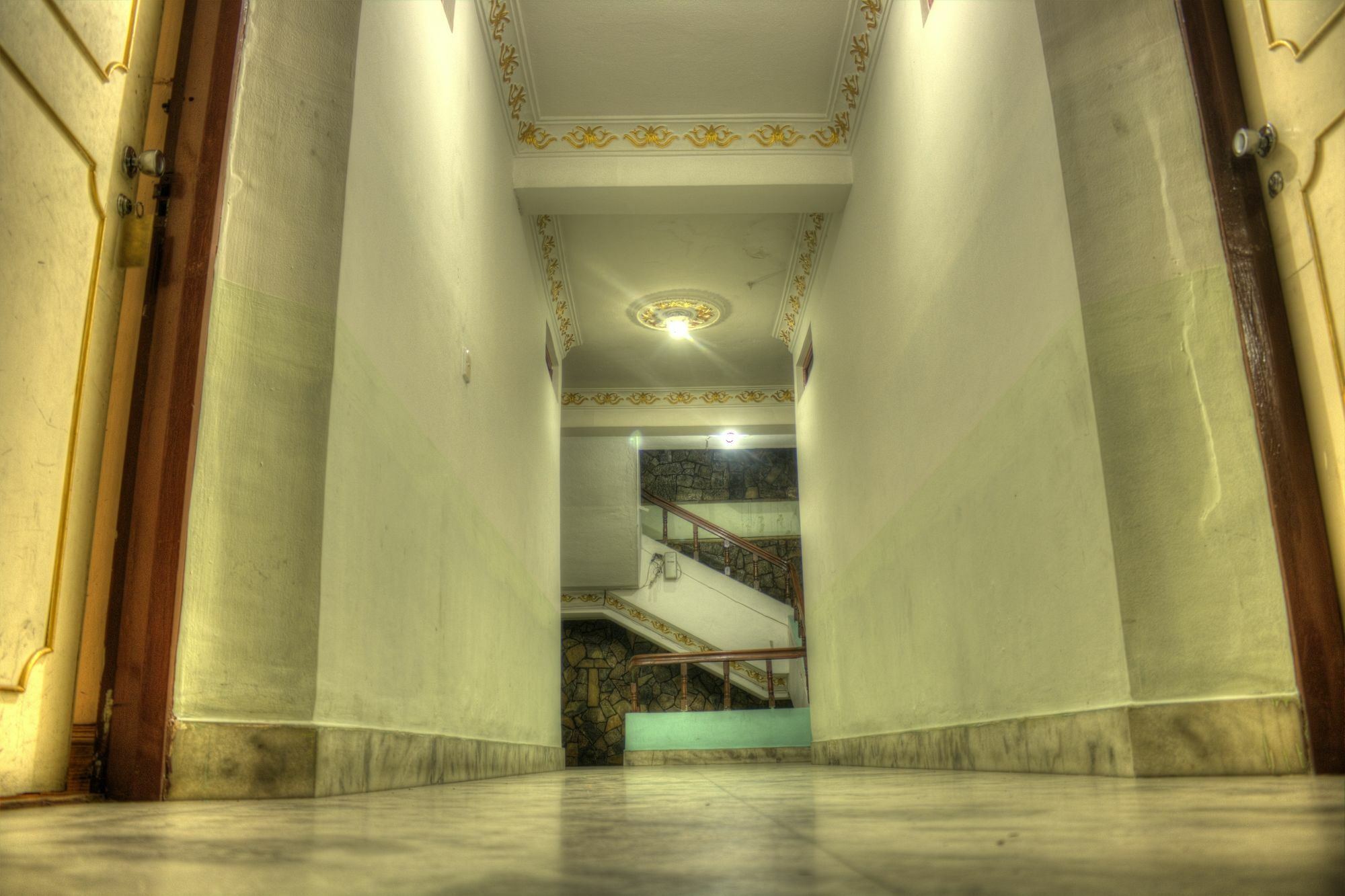 Hotel Kamal Катманду Экстерьер фото
